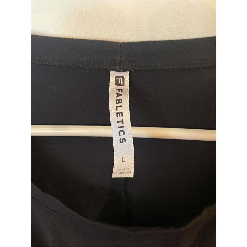 COPY - Fabletics Shirt (SZ L) - Picture 3 of 3